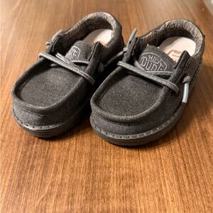 Hey Dude  Wally toddler size 6 NWOT